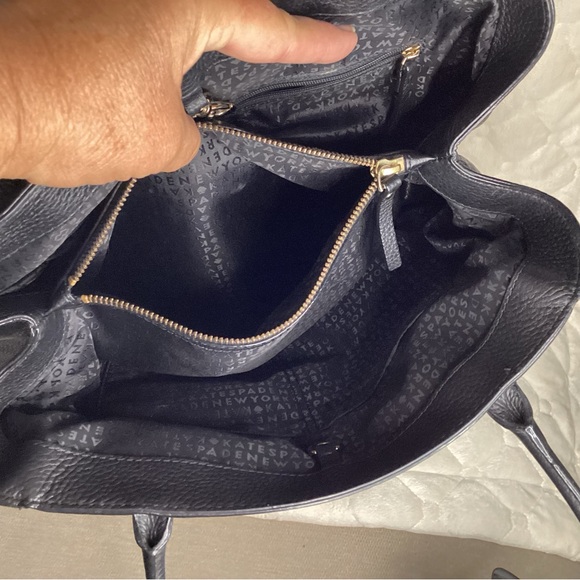 Kate Spade large black pebbled leather shoulder bag with gold hardware - Picture 6 of 9